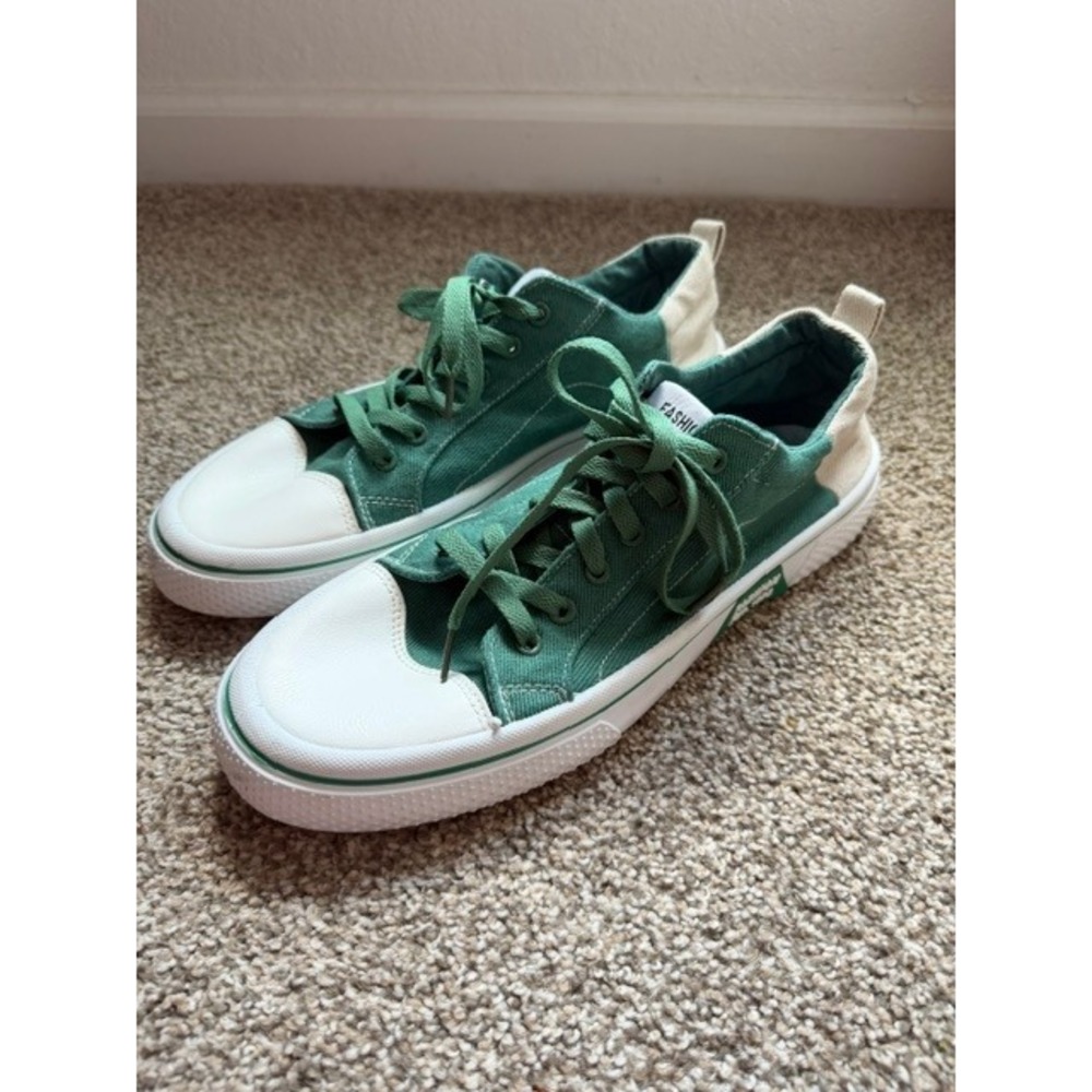 Mens Green Canvas Low Top Skate Shoes Lace Up Sneakers Two Tone Color Block
